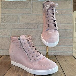 Like NEW Linea Paolo Niya Wedge Sneaker Blush Suede / 8M